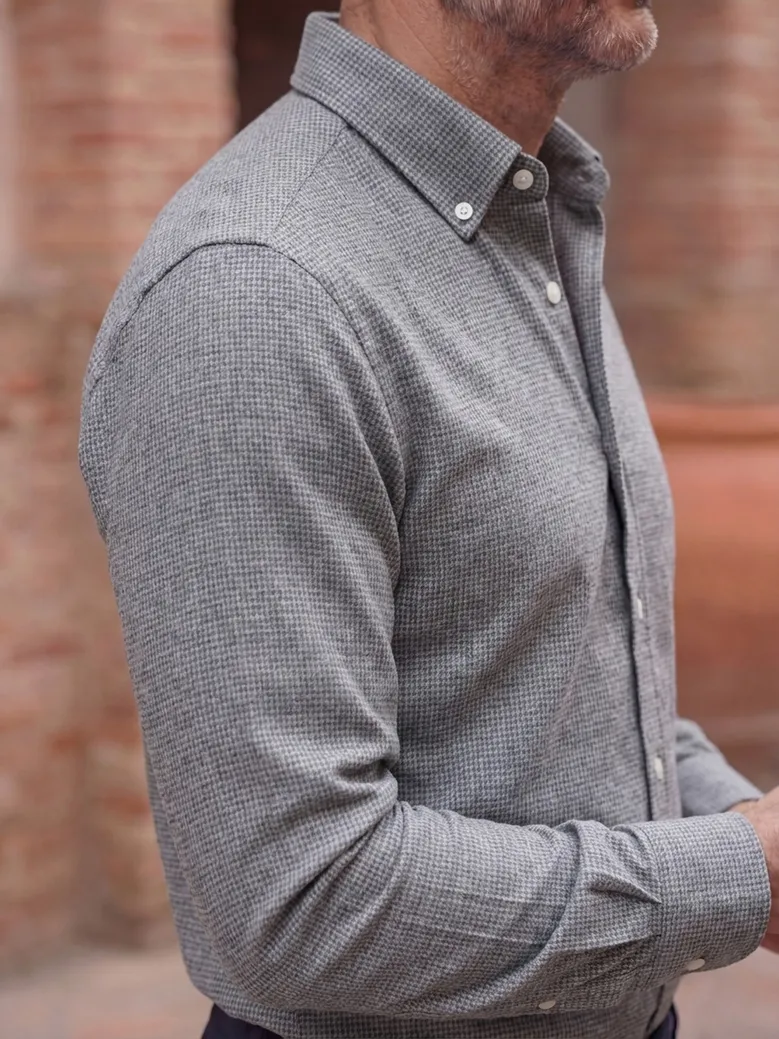 Chemise en flanelle à mini-carreaux gris